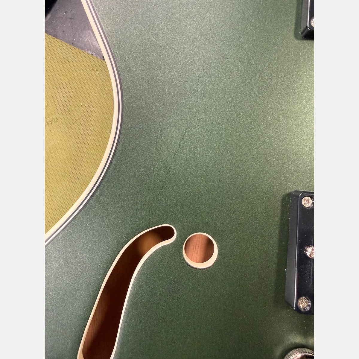 Veritas Five O Three Cadillac Green with Bigsby — photo 3
